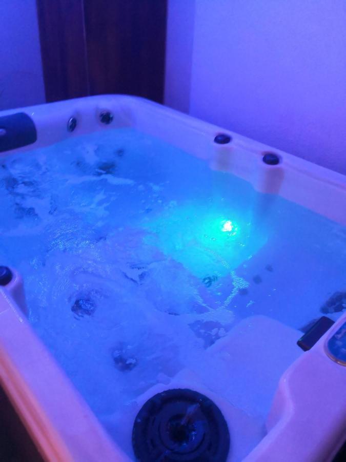 Maison Avec Jacuzzi Saint-Mitre-les-Remparts Экстерьер фото
